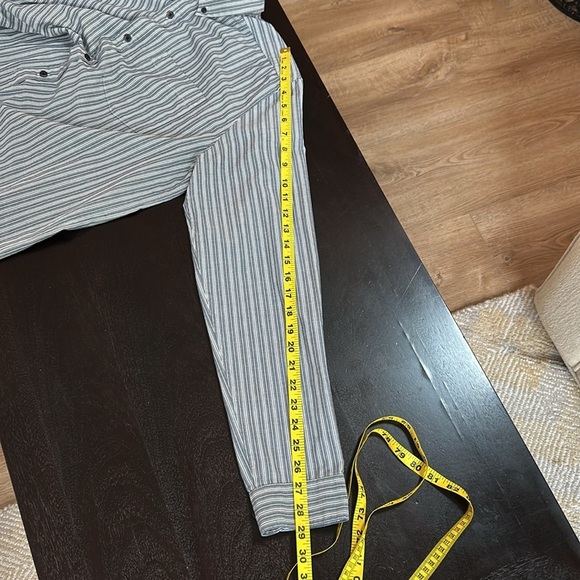 Patagonia Men's Long-Sleeved Striped Daily Shirt
Style #
42240 - Picture 6 of 7